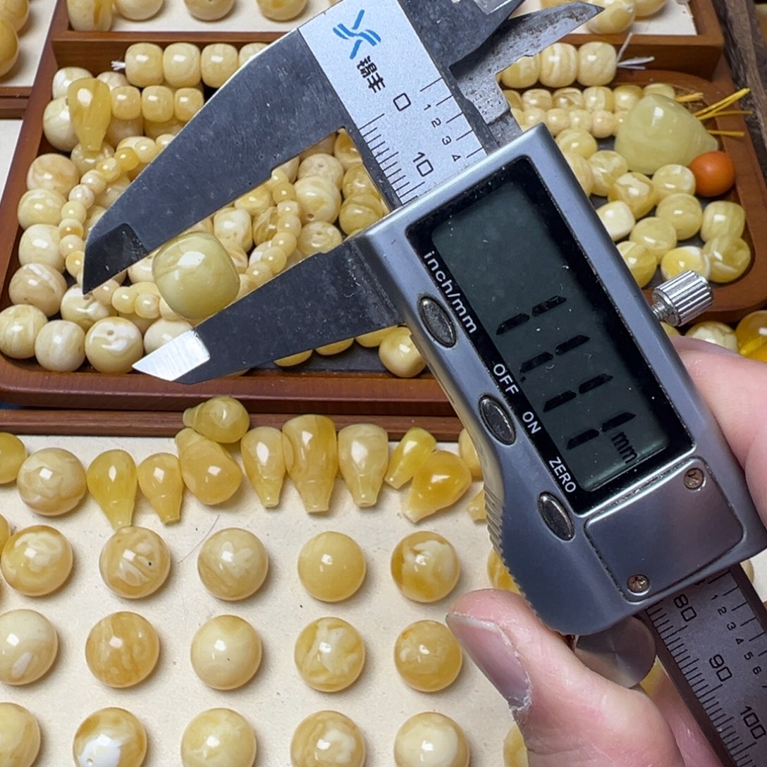 蜜蜡未镶嵌裸石琥珀蜜蜡