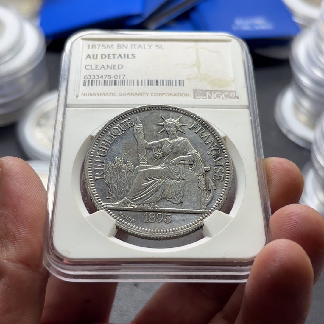 银Ag900坐洋女神一员银币