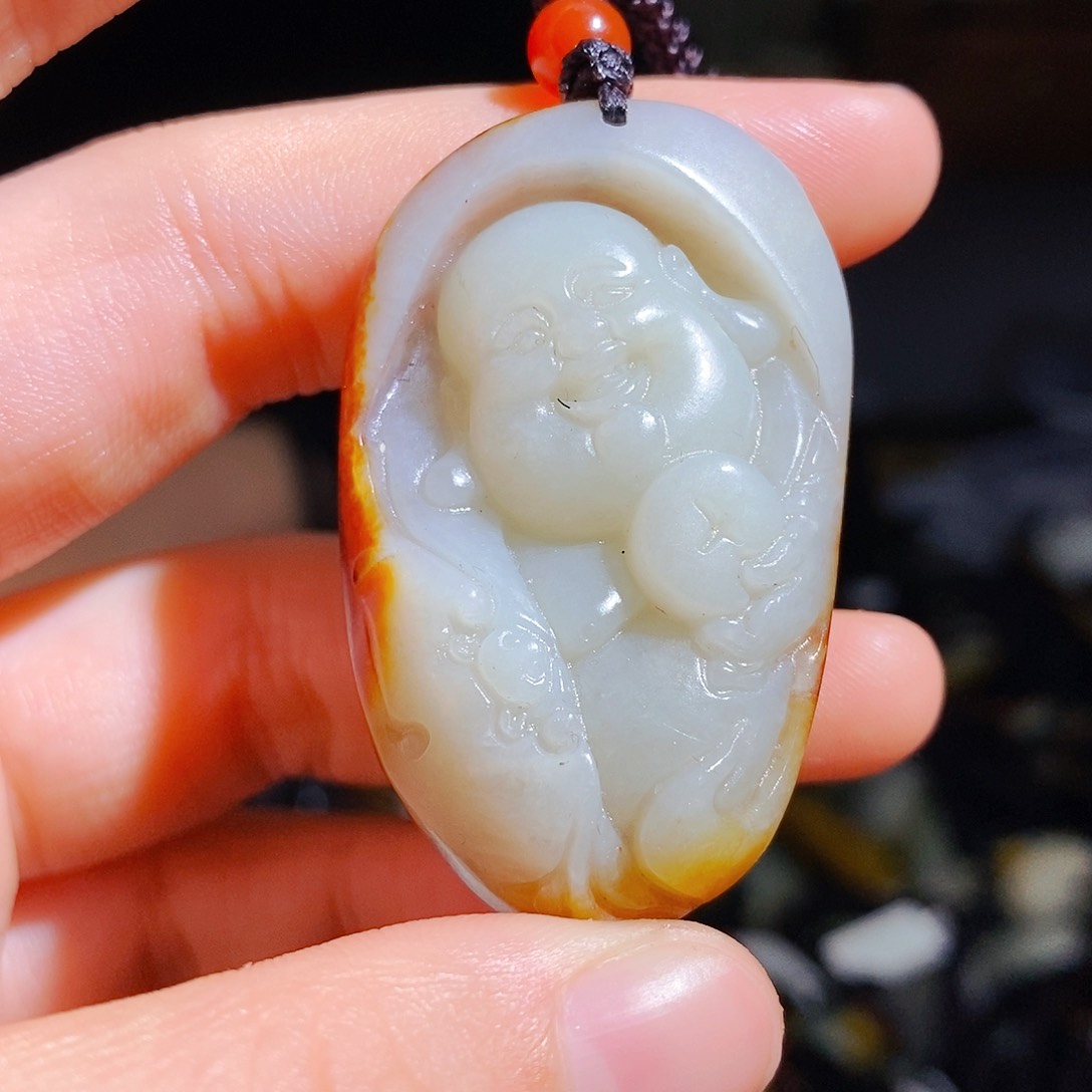 和田玉颈饰未镶嵌