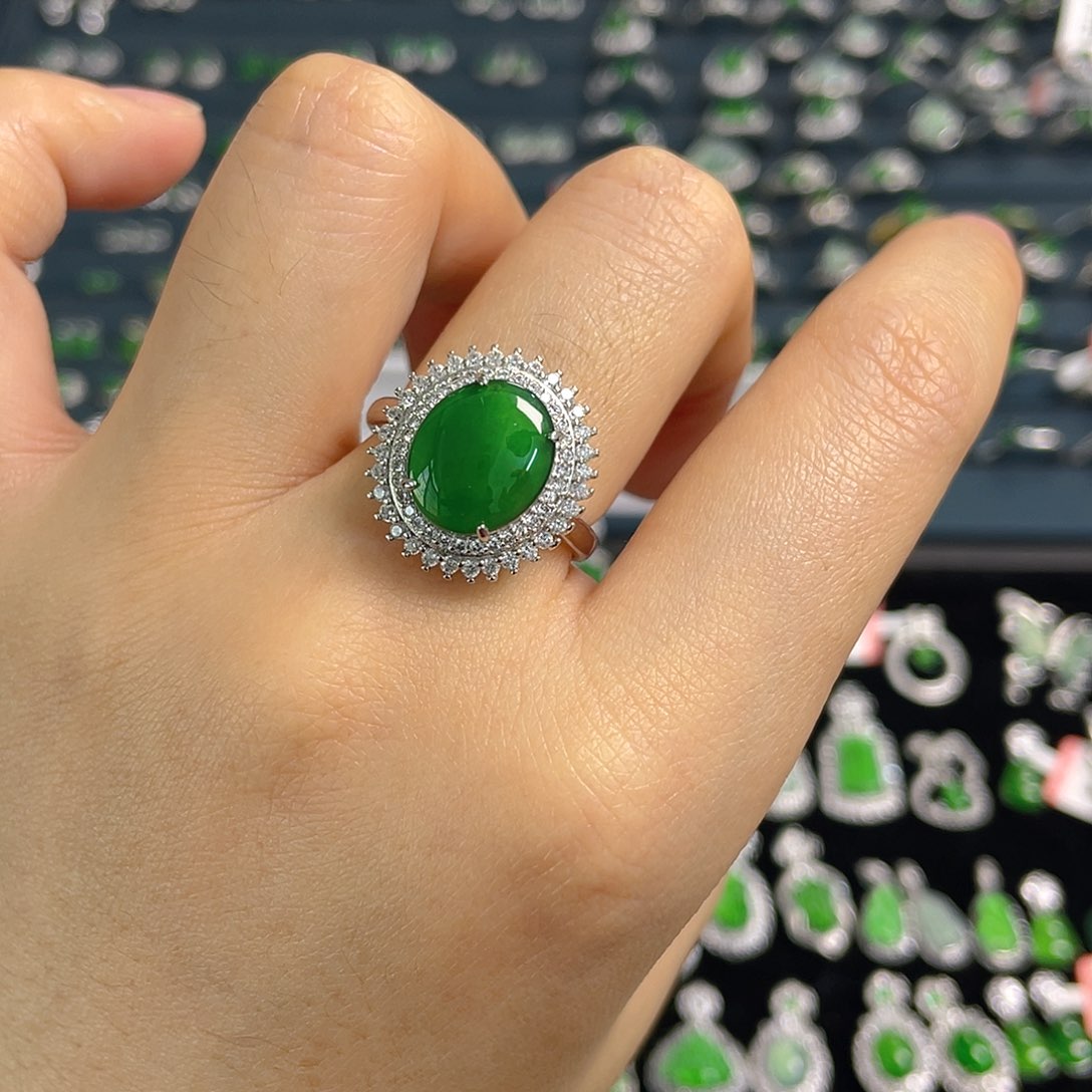 未镶嵌戒指翡翠戒指