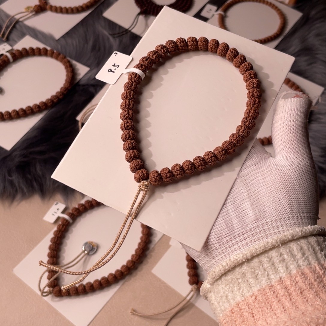 金刚菩提吊坠花花出品平细9.5mm手持