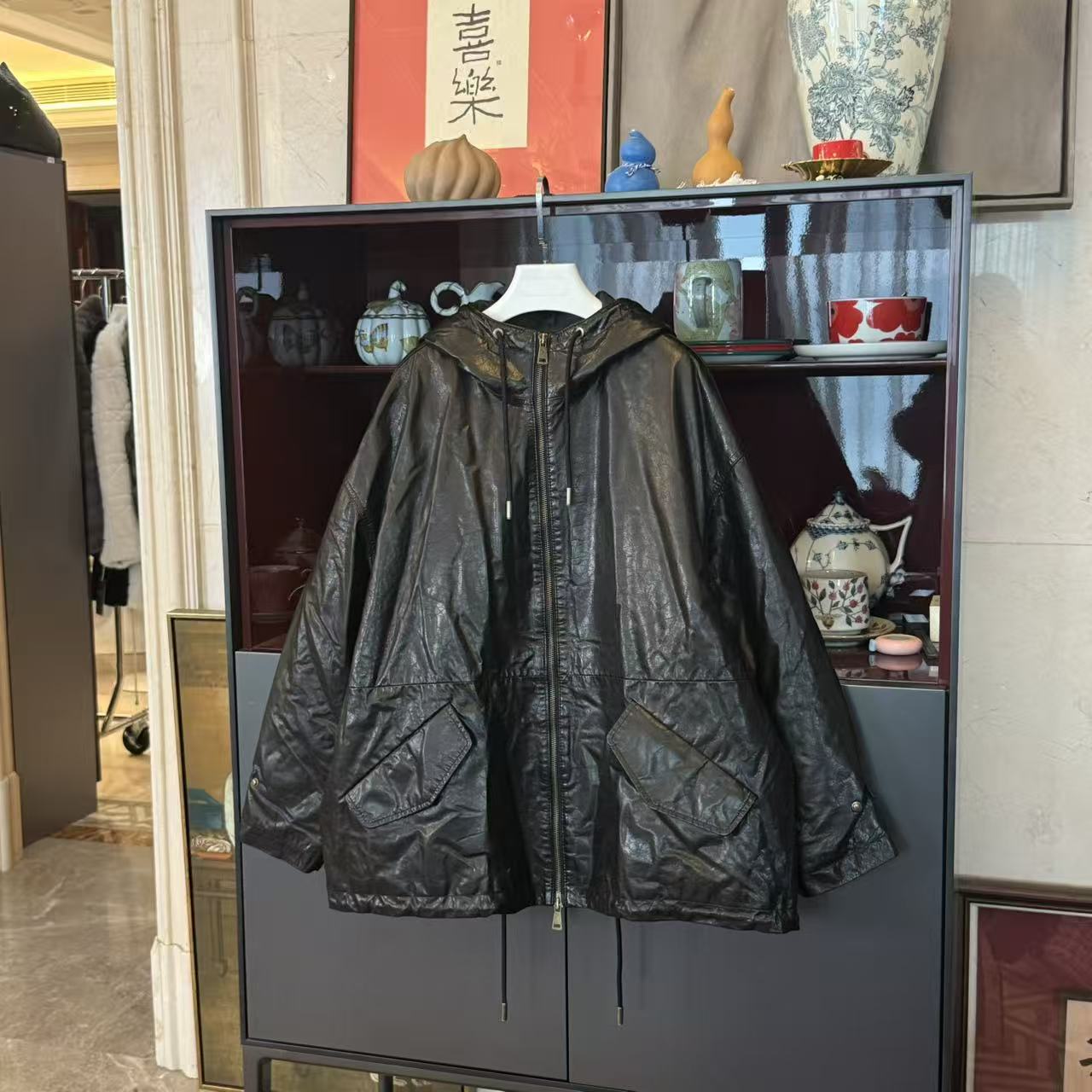 《男友风皮羽绒》MYL 2025秋冬新品牛皮黑色羽绒服连帽长袖拉链外套