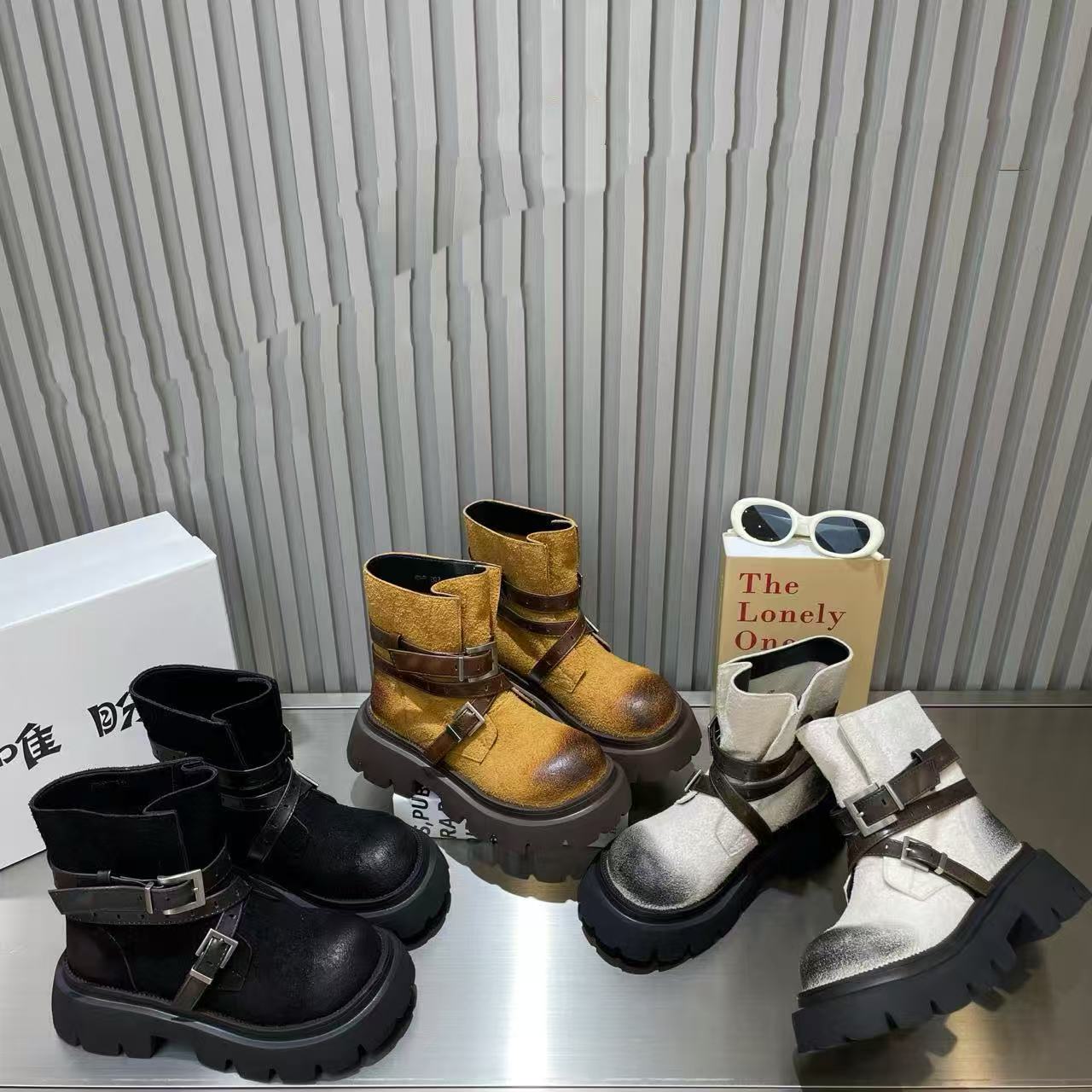 潮流厚底休闲百搭显腿长英伦马丁靴大黄靴短靴120