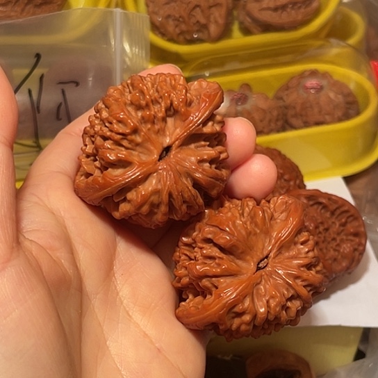 生***续文玩核桃吊坠核桃