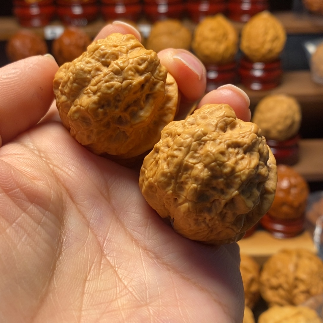 文玩核桃把件臻龙蛤蟆头41尺