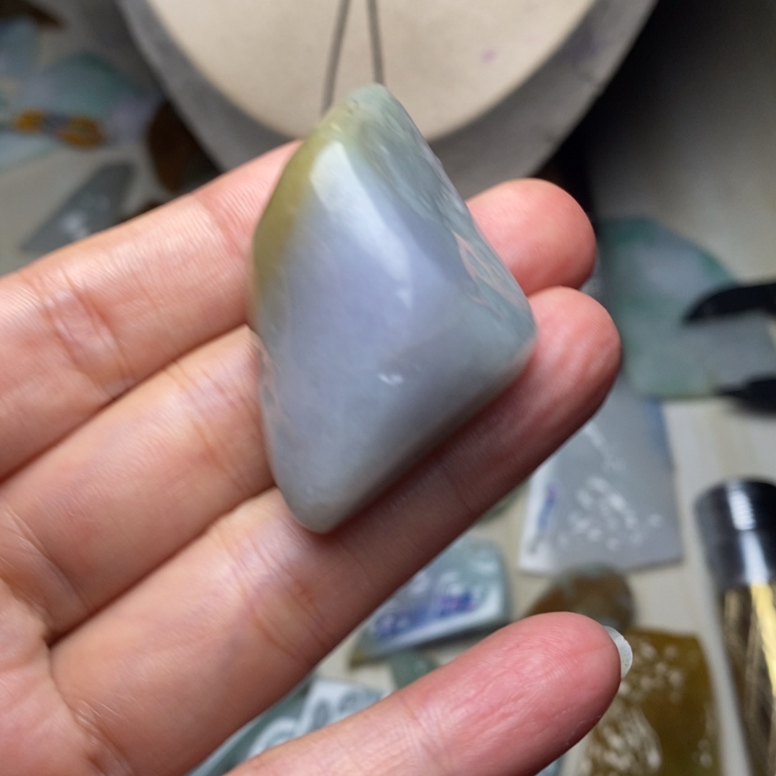 翡翠未镶嵌颈饰天然