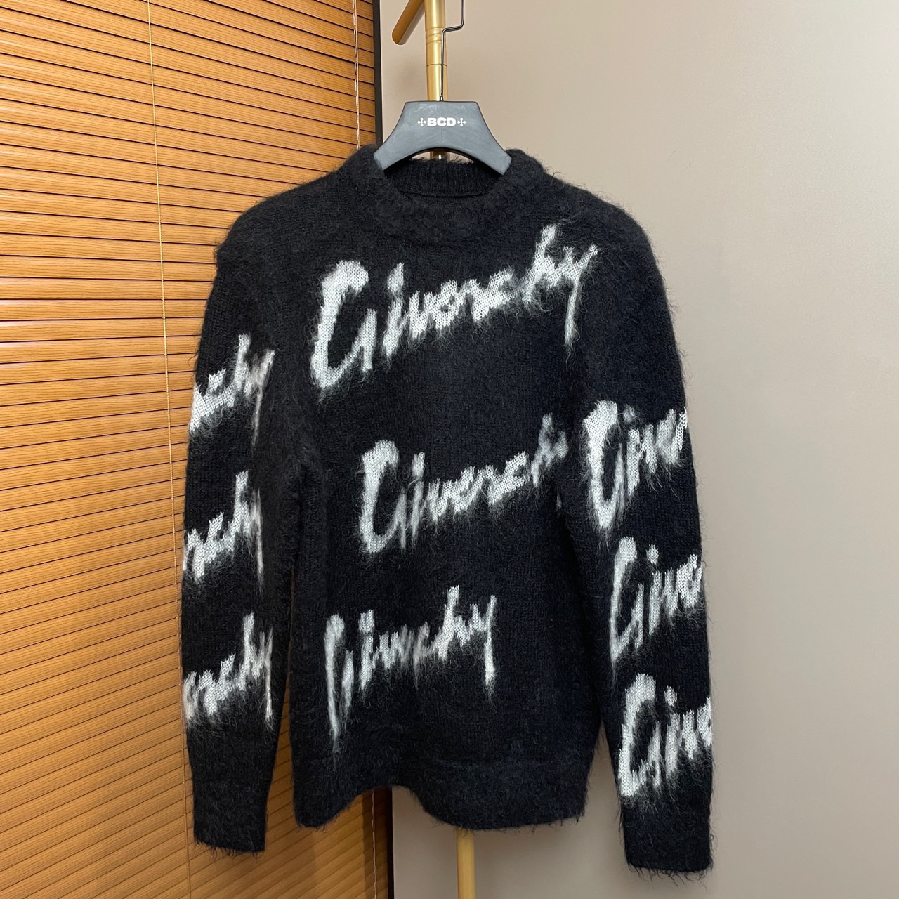 99新 Givenchy/纪梵希 （原）印花V领单排扣长袖针织/S码/SI500522