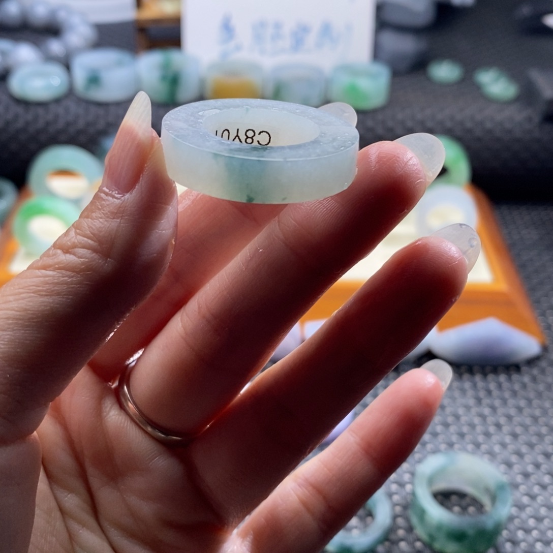 大***森定制翡翠未镶嵌戒指