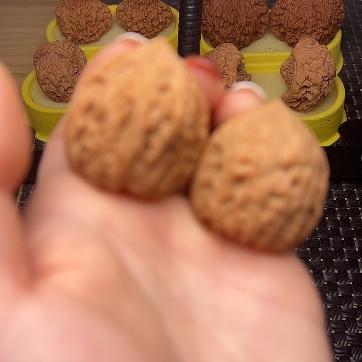 吊坠文玩核桃34野生鸡心