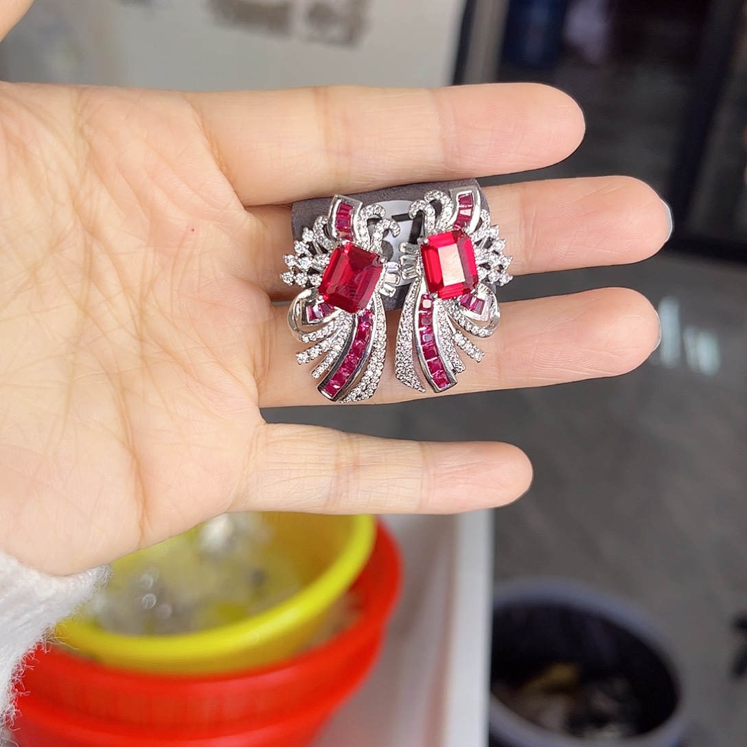 银S925镶嵌耳饰红宝石