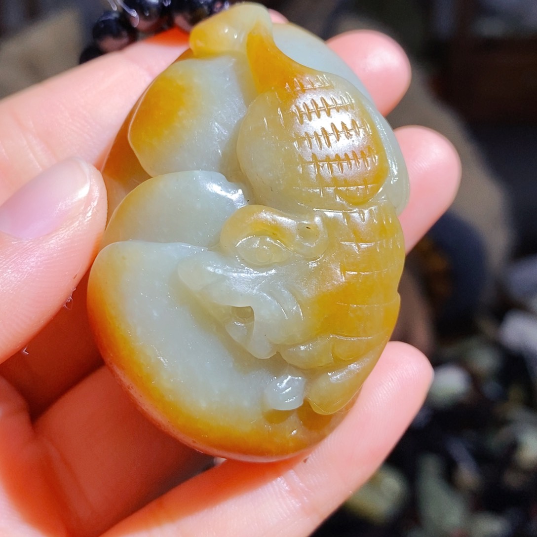 和田玉颈饰未镶嵌