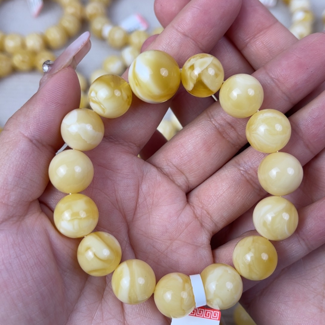 琥珀裸石未镶嵌尺寸13