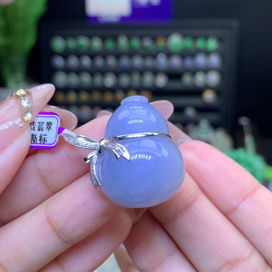 翡翠颈饰18K金镶嵌天然