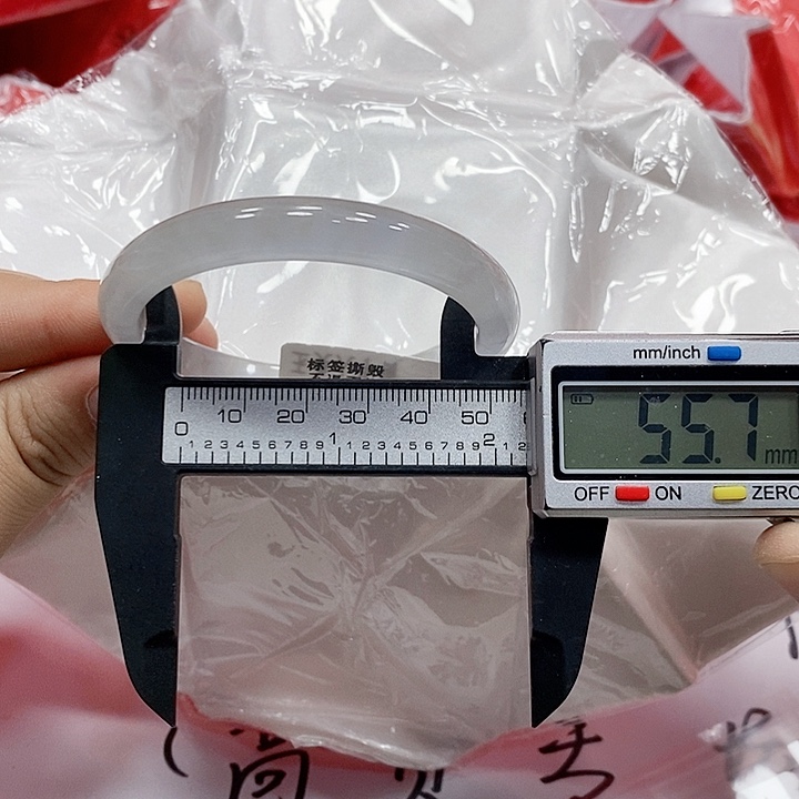 翡翠手镯未镶嵌　295 