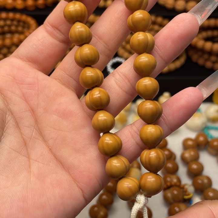 手串猴头核桃微瑕小屁桃