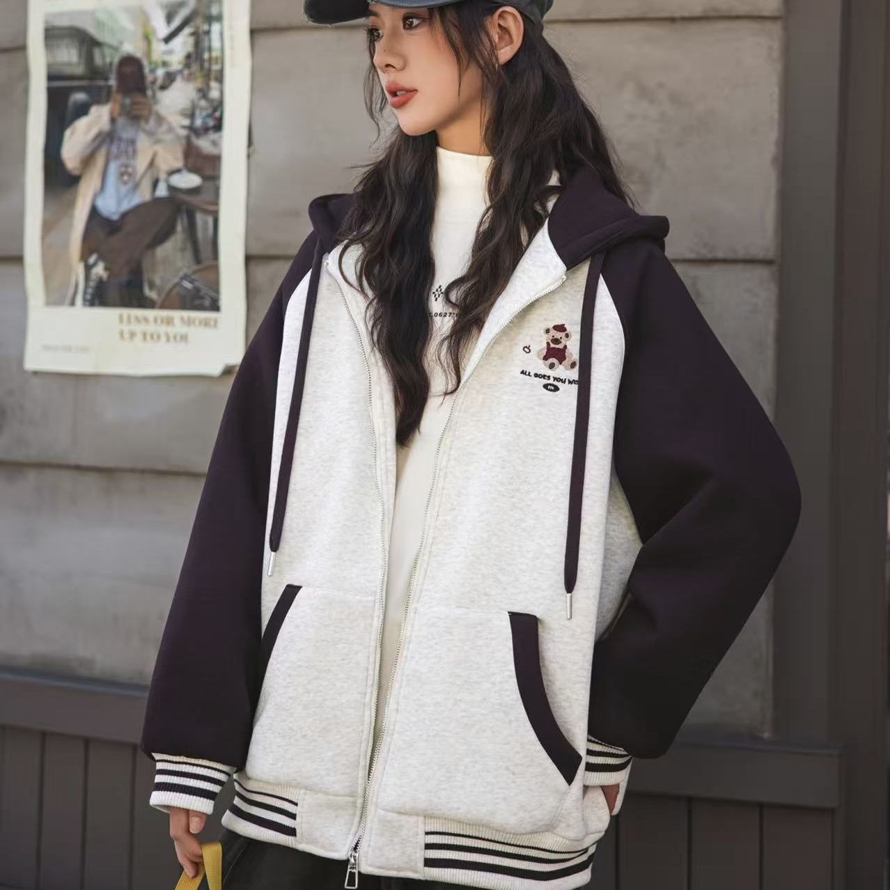 78083 冬款加棉加厚小熊刺绣插肩连帽卫衣外套