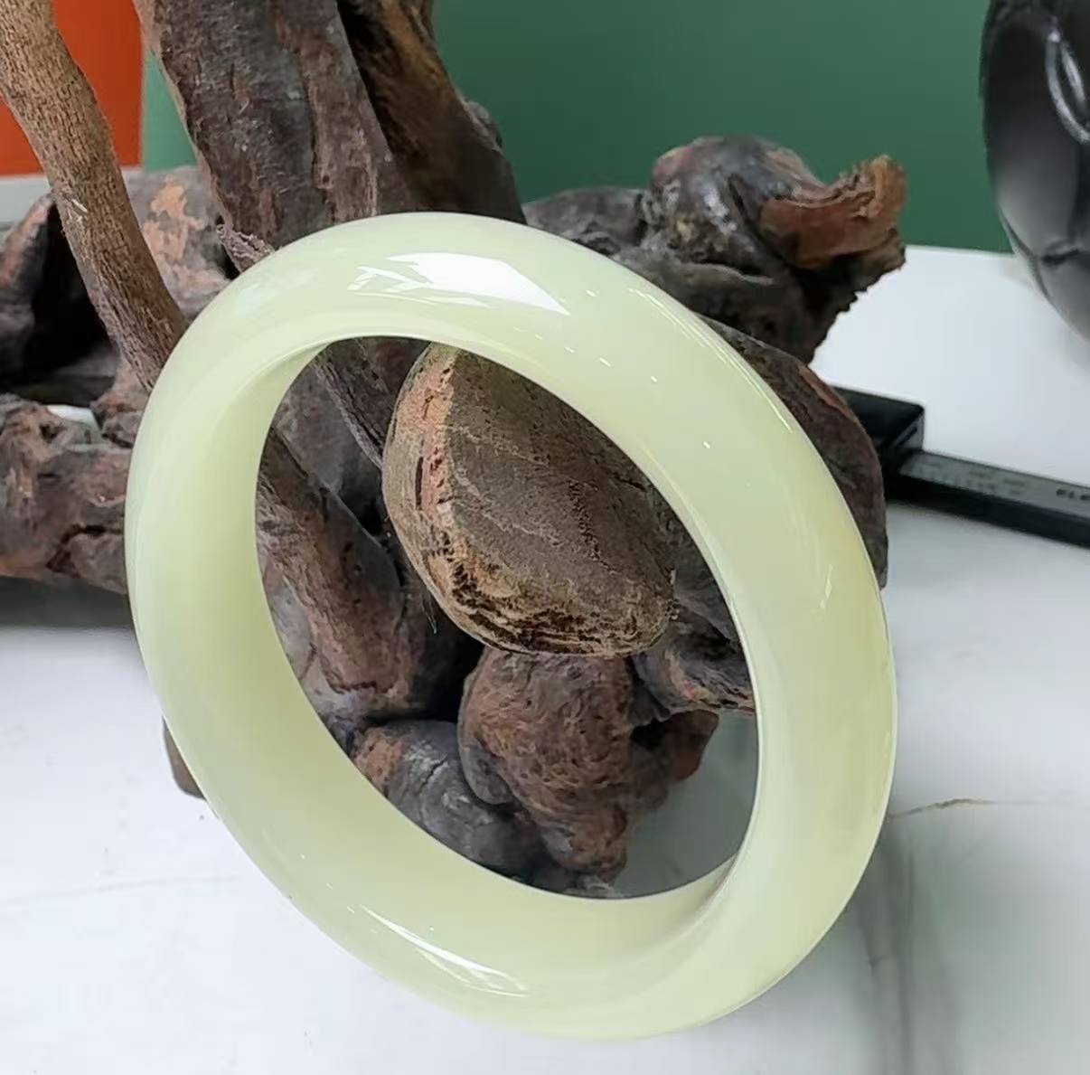 【玉鼎专属】新疆料 和田玉清黄色晴水色系手镯 带证书 带礼盒