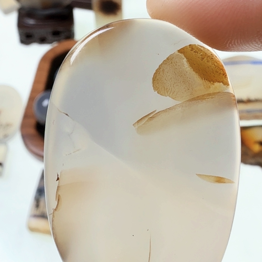 玛瑙/玉髓未镶嵌珠宝半成品