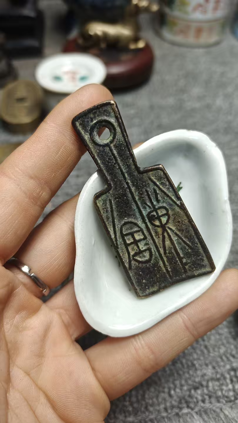 工艺品扇子米哦哦
