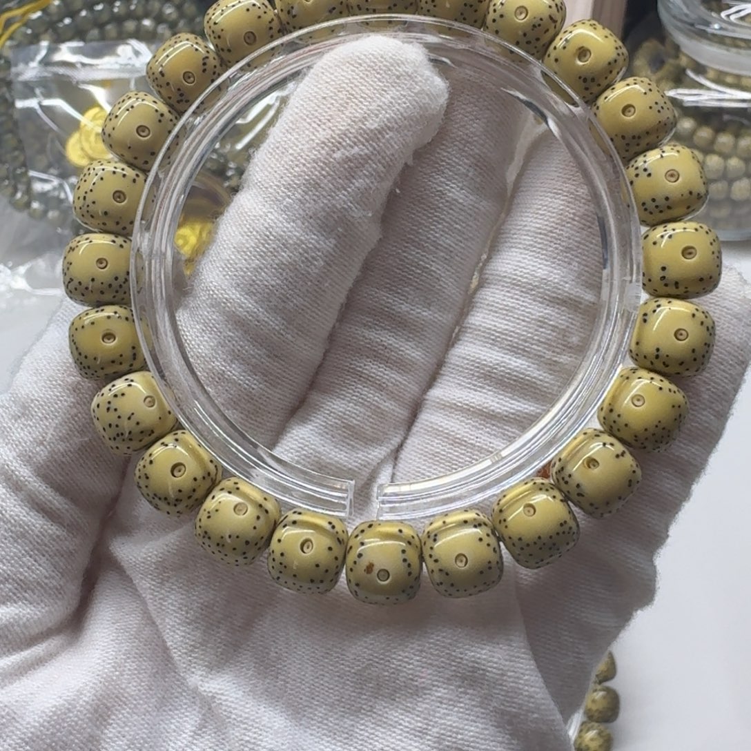 星月菩提手串大眼睛小通体福利款