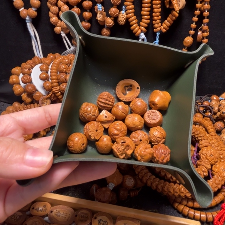 王***白桃核手串多宝手持款020