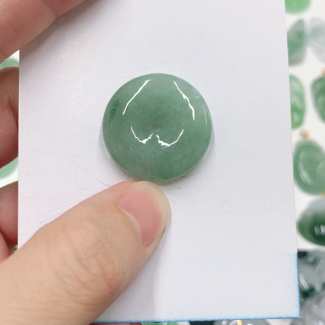 翡翠颈饰未镶嵌1212121212