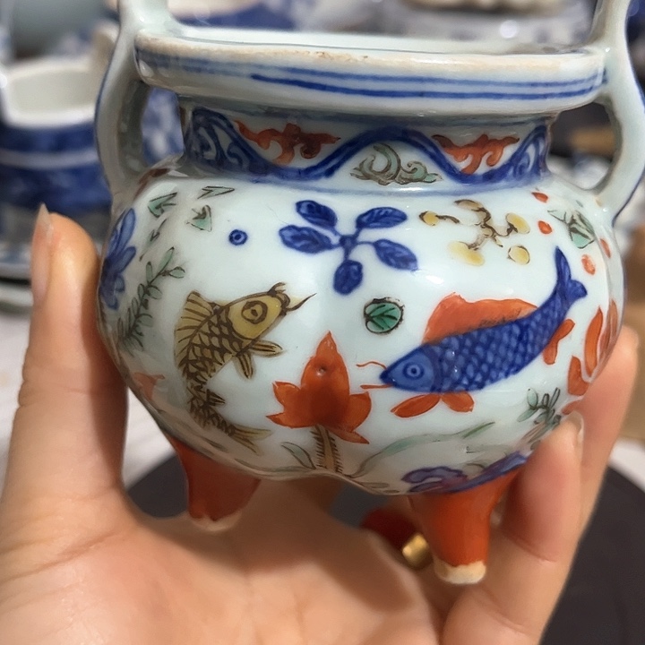 捡**乐一个五彩的小炉子