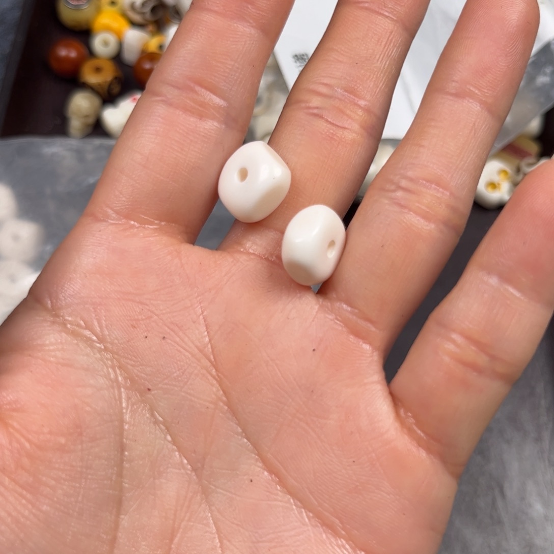 手串/手链驼骨编号33发2颗尺寸1.2