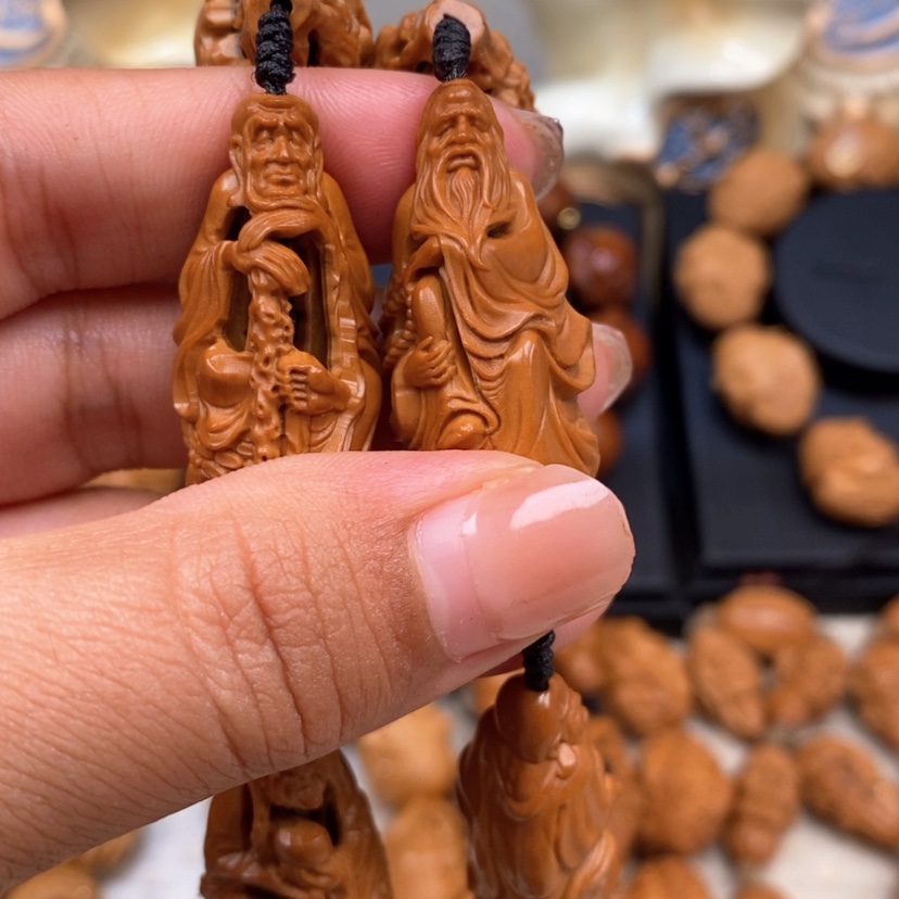 【闪购商品】橄榄核吊坠橄榄手工雕刻工艺