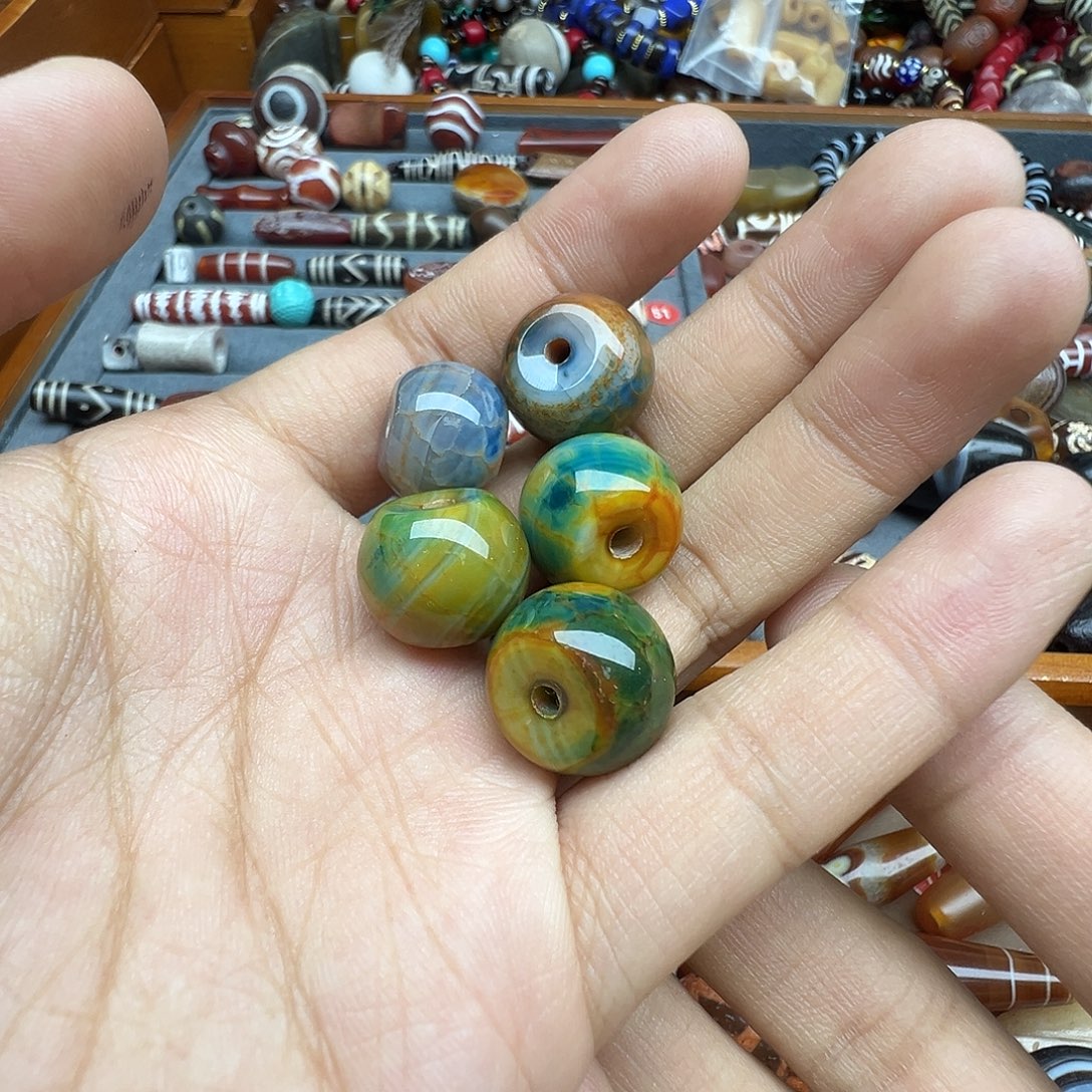 8****玛瑙/玉髓未镶嵌颈饰