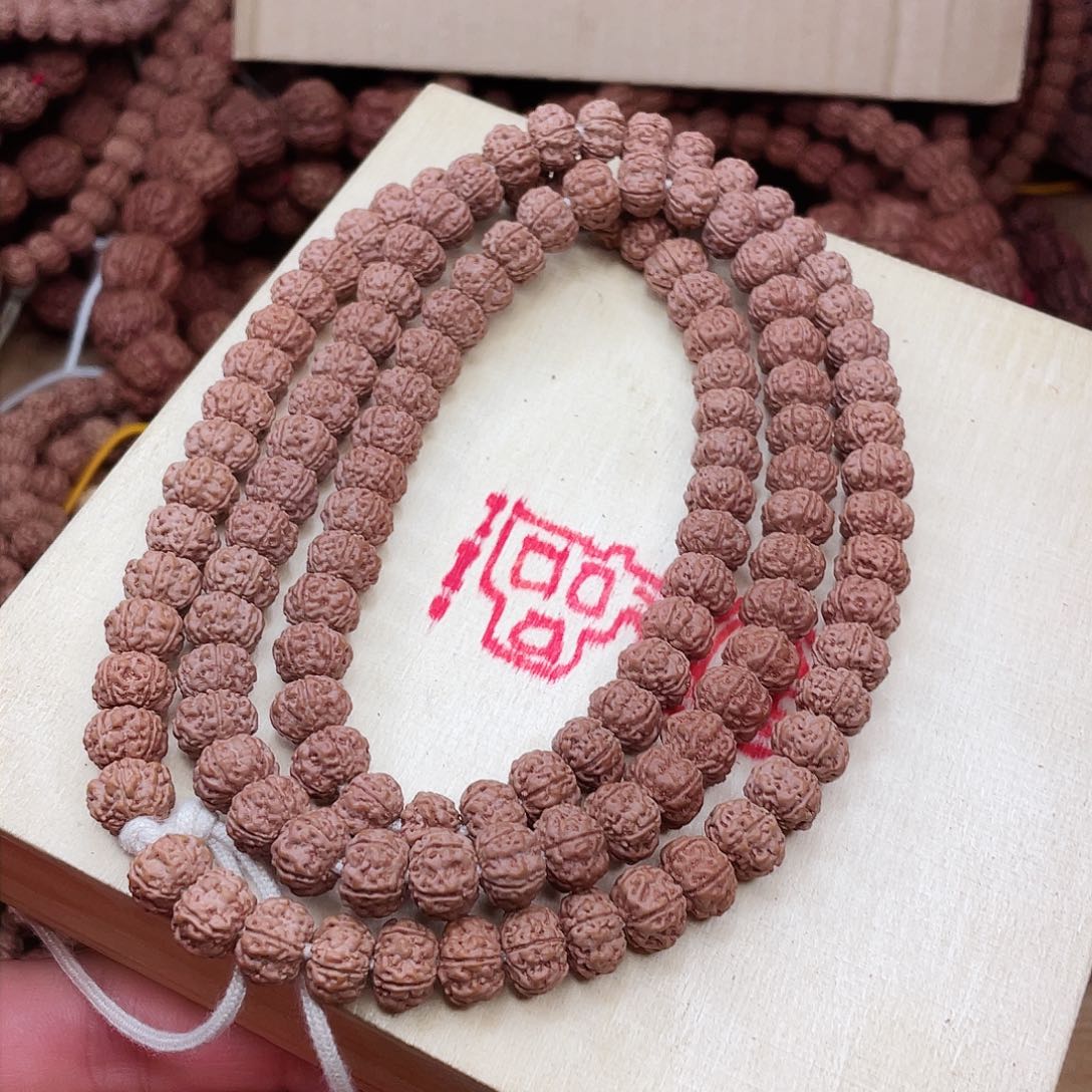 金刚菩提手串豆***毕业级红皮梅花，纯天然原皮原色