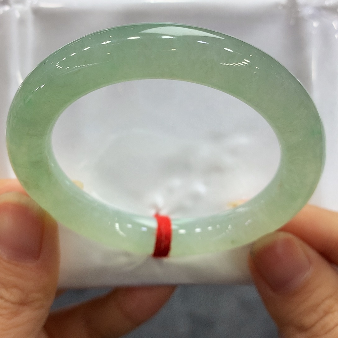 翡翠未镶嵌手镯翡翠手镯