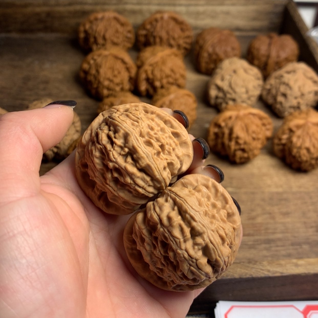 【闪购商品】文玩核桃吊坠一**安白狮