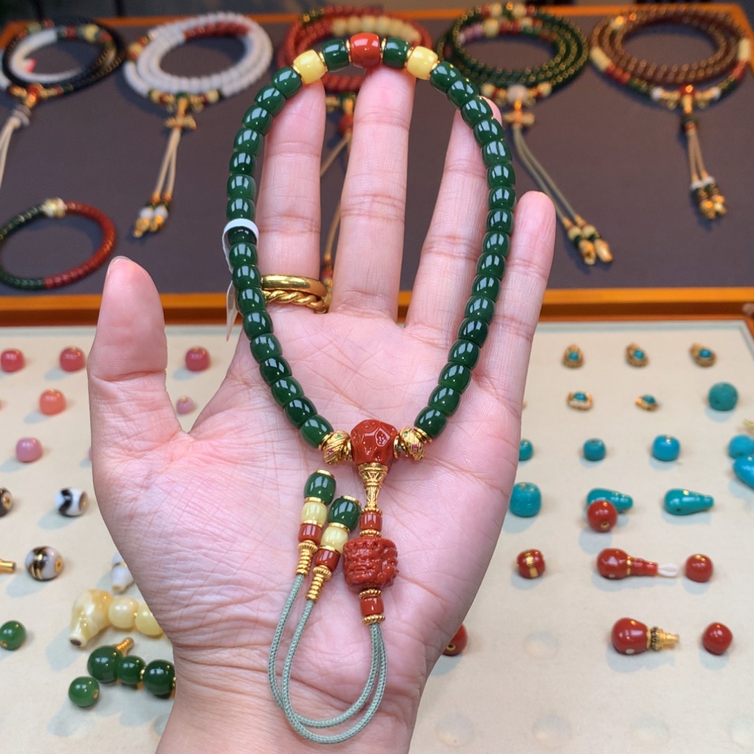 和田玉（碧玉）未镶嵌颈饰