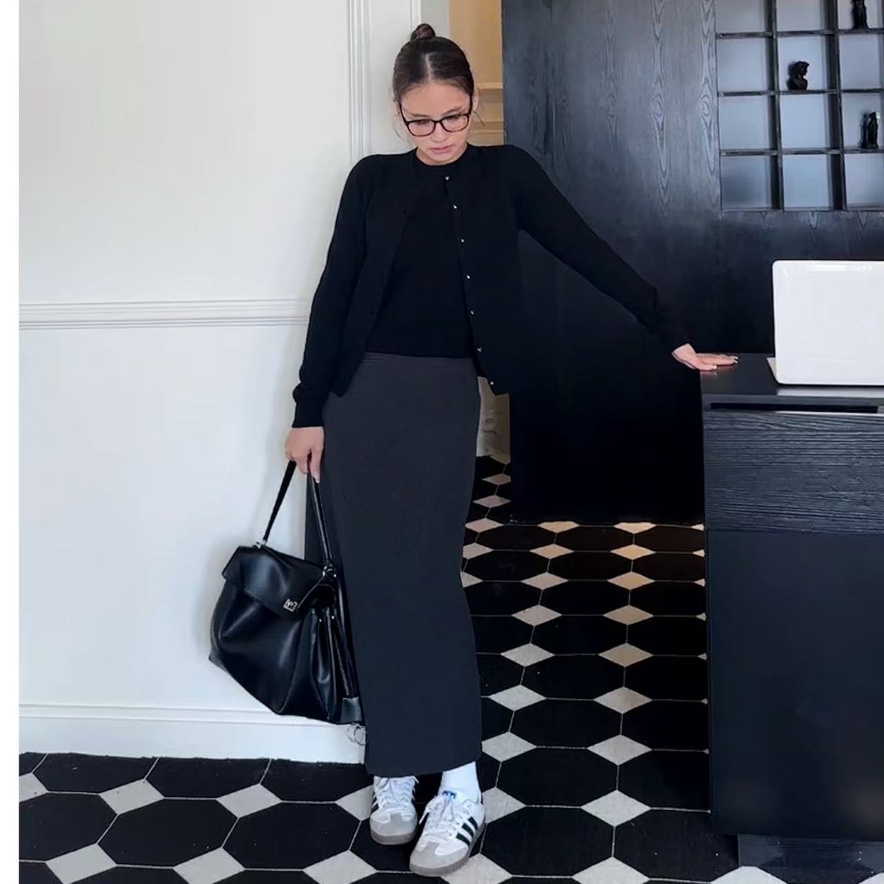 2025秋冬季新款高腰西装半身裙女松紧收腰显瘦开叉黑色裙子半身裙