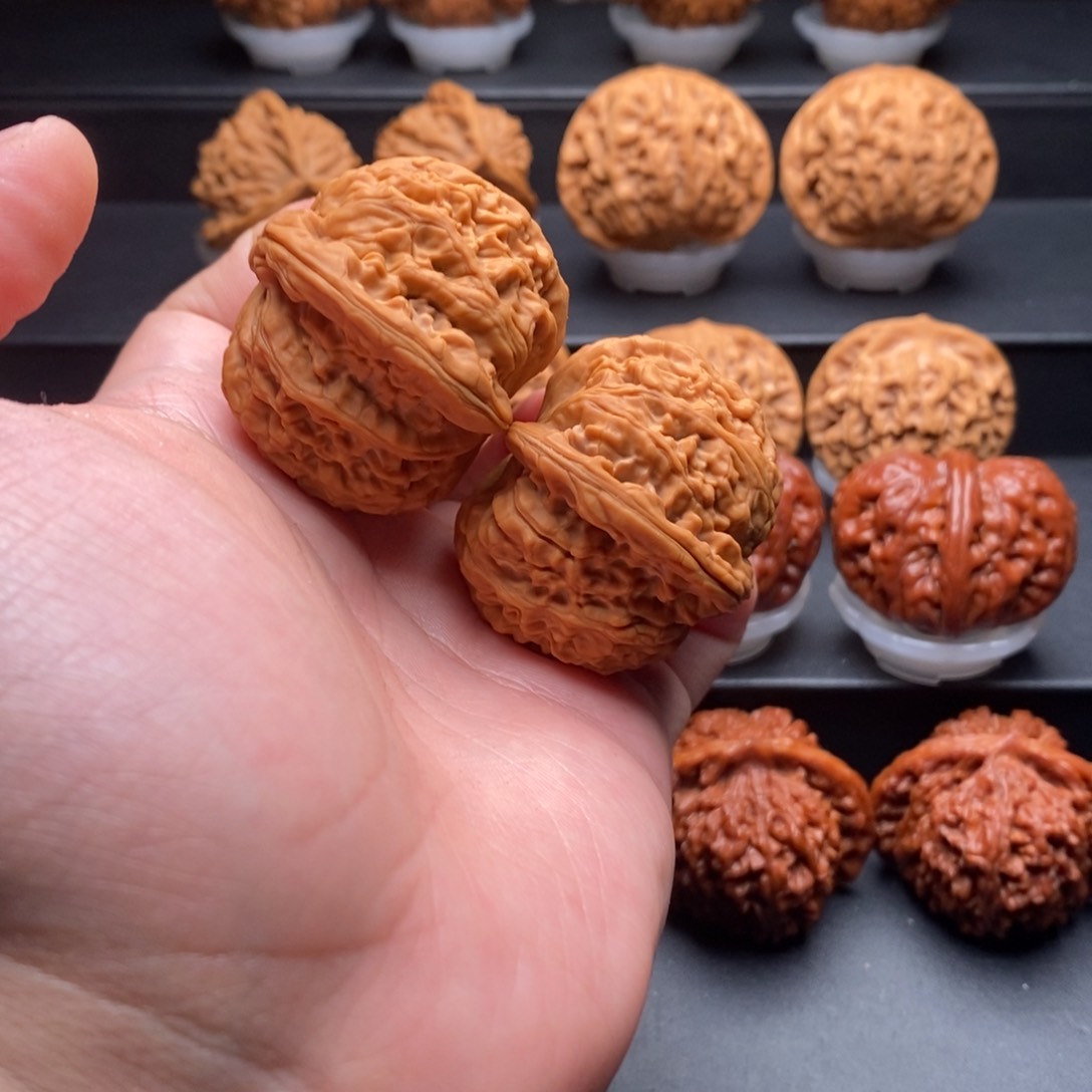 文玩核桃把件孟*儿核为贵