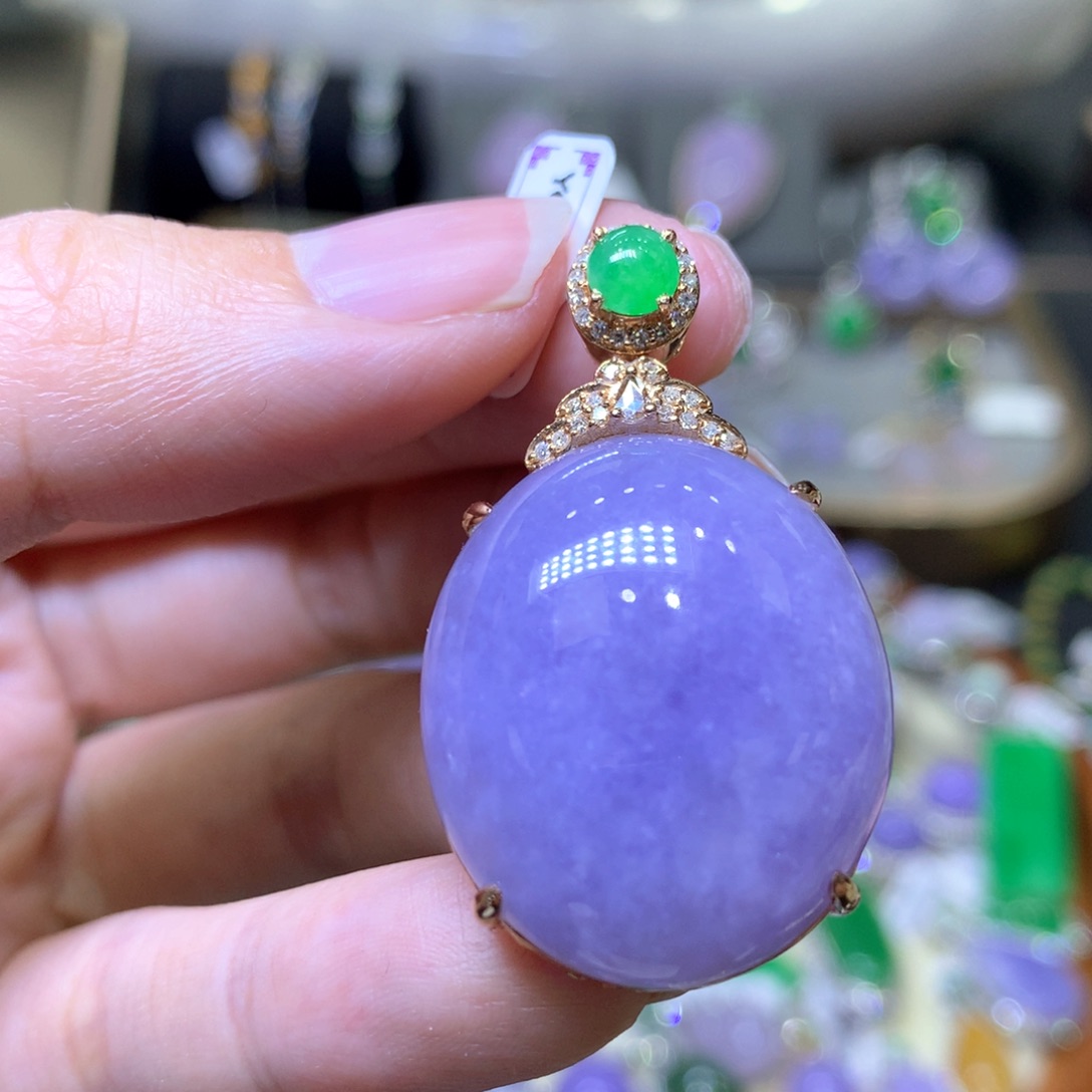 【闪购商品】翡翠颈饰18K金镶嵌翡翠吊坠项链