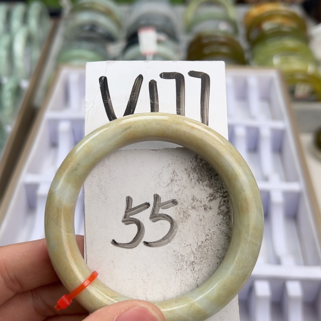 岫玉手镯未镶嵌天然岫玉