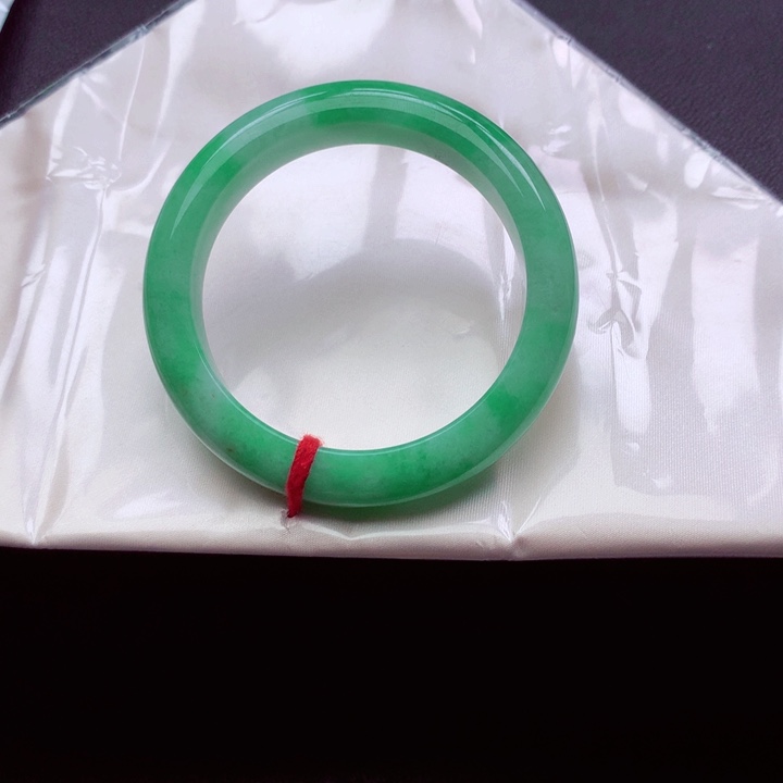 上***水翡翠未镶嵌手镯翡翠