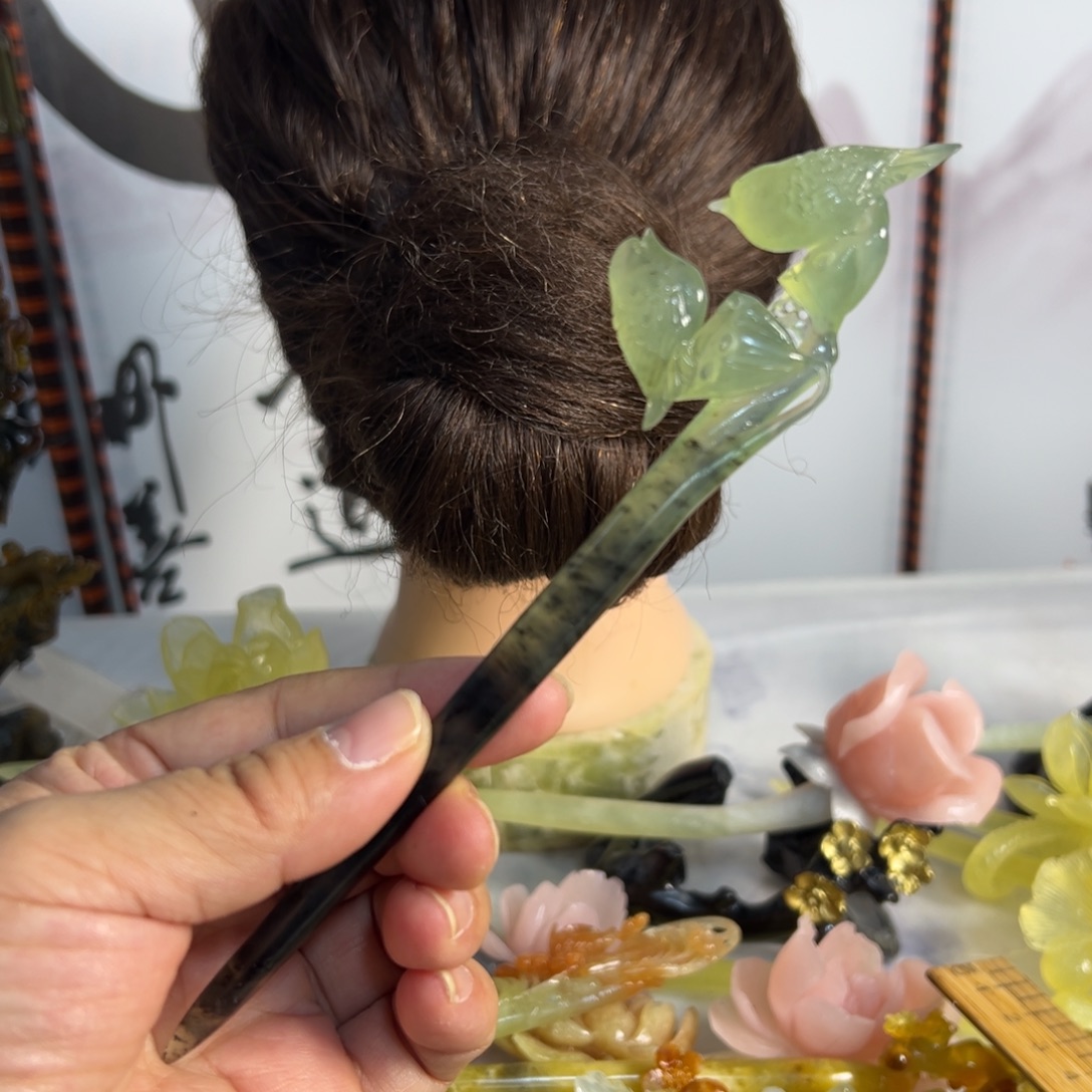 蛇纹石玉未镶嵌发饰