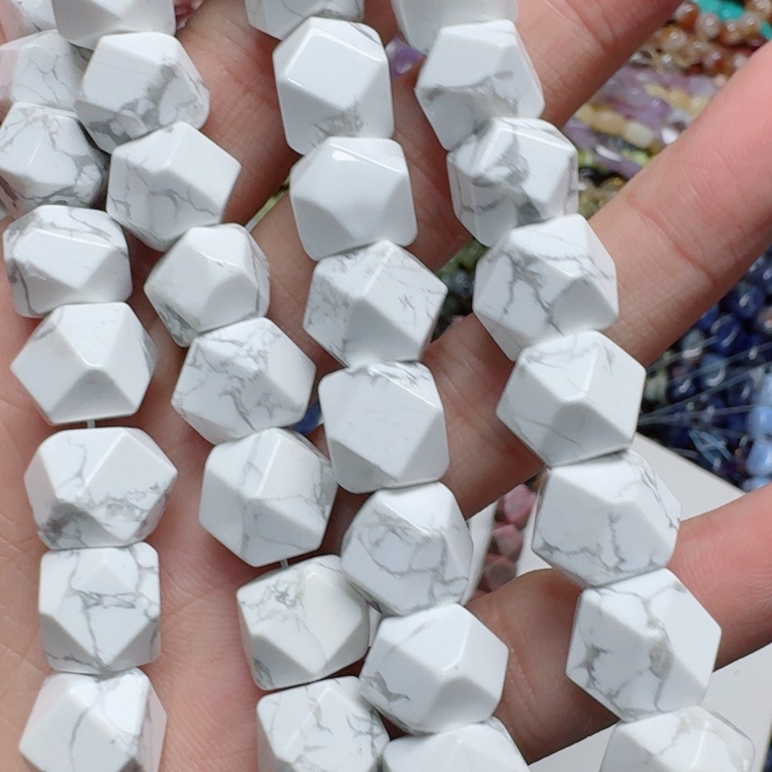 玛瑙/玉髓合金珠宝半成品10*10切角白松半条