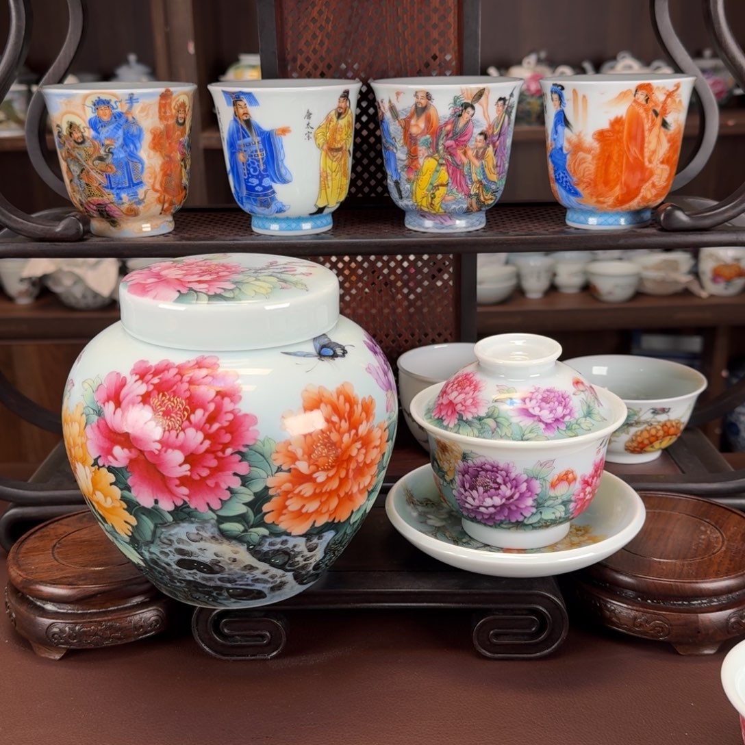 杯尘**扬景德镇陶瓷艺术家作品欣赏