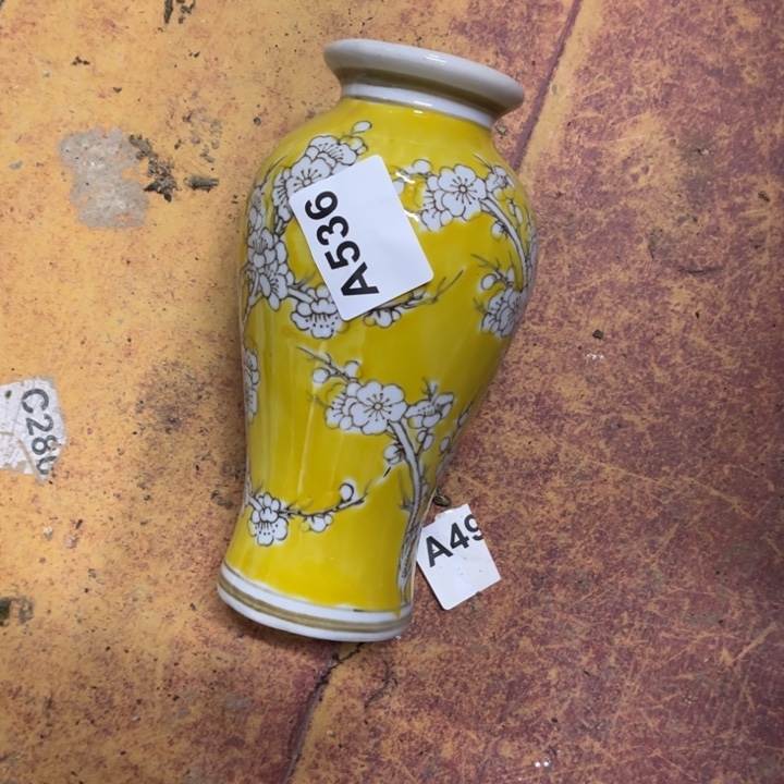 后***依陶瓷制品瑕疵处理