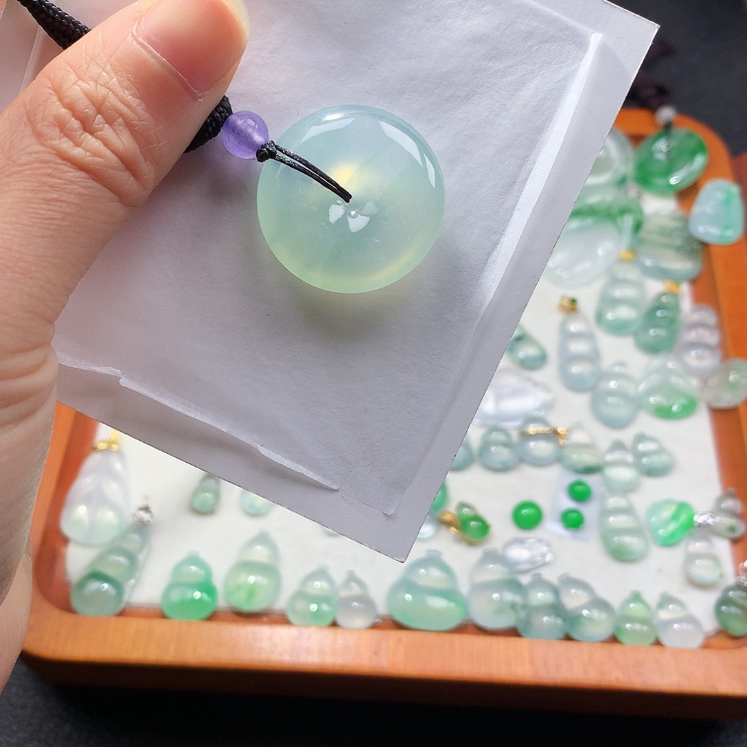 吊坠(不含链)未镶嵌翡翠平安扣