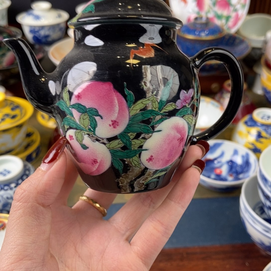 陶瓷艺术家的作品是一种