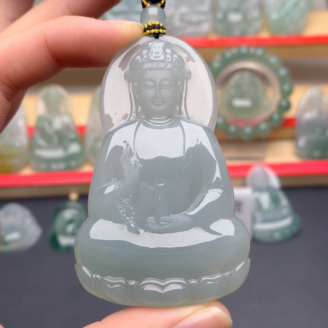 翡翠未镶嵌颈饰素衣