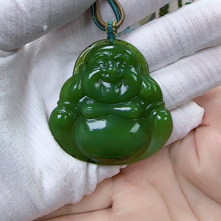 心****和田玉未镶嵌颈饰包容