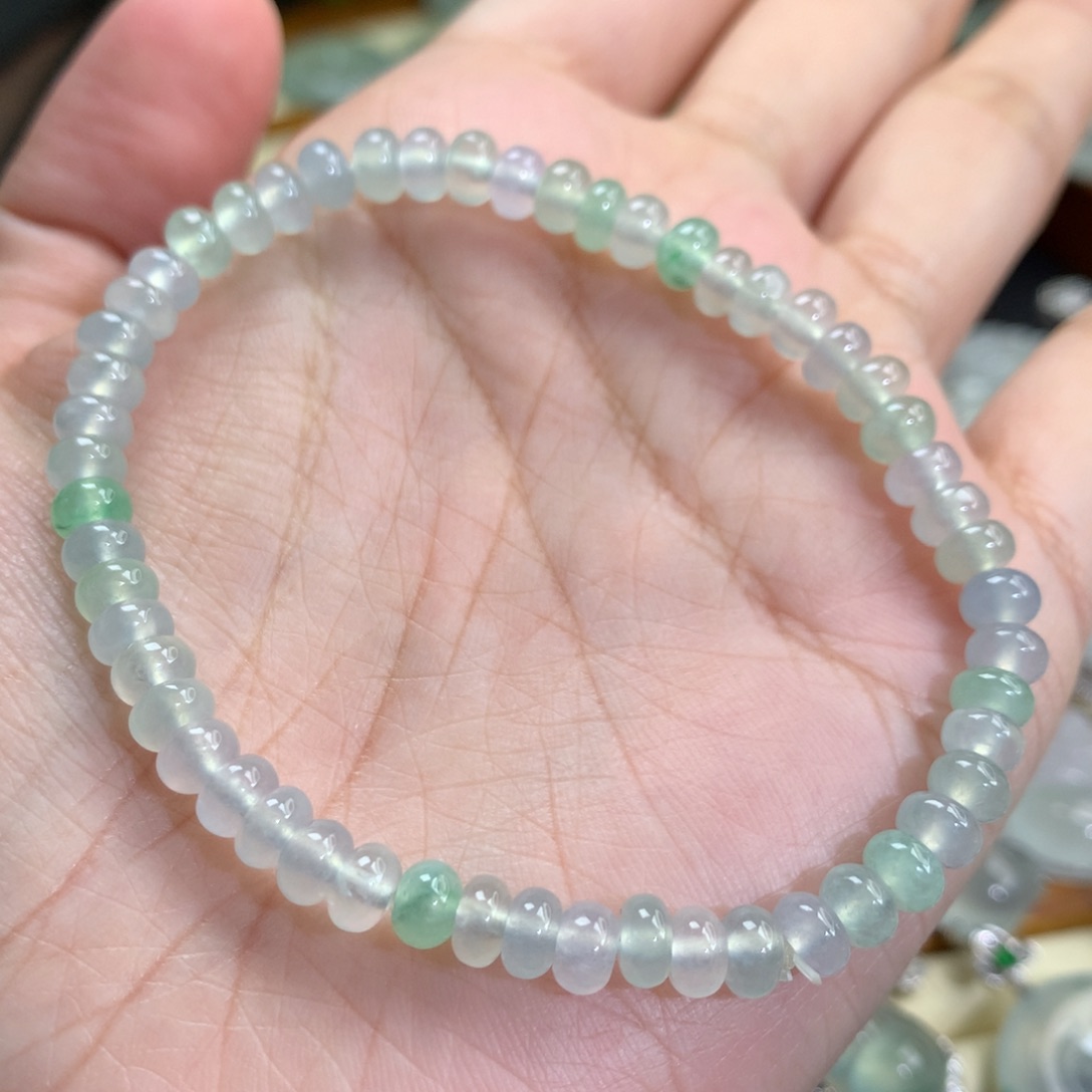 翡翠项圈未镶嵌手链