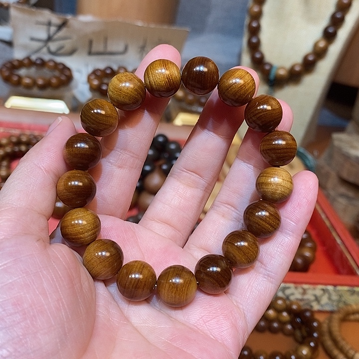 老山檀香1.2圆珠沉水