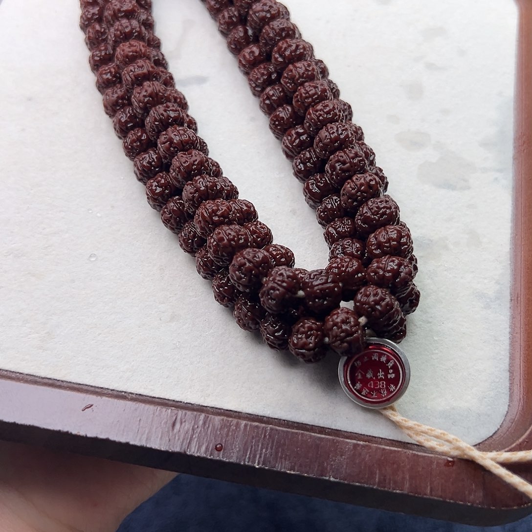 金刚菩提吊坠10老树王108/438（十颗左右孔道黄）